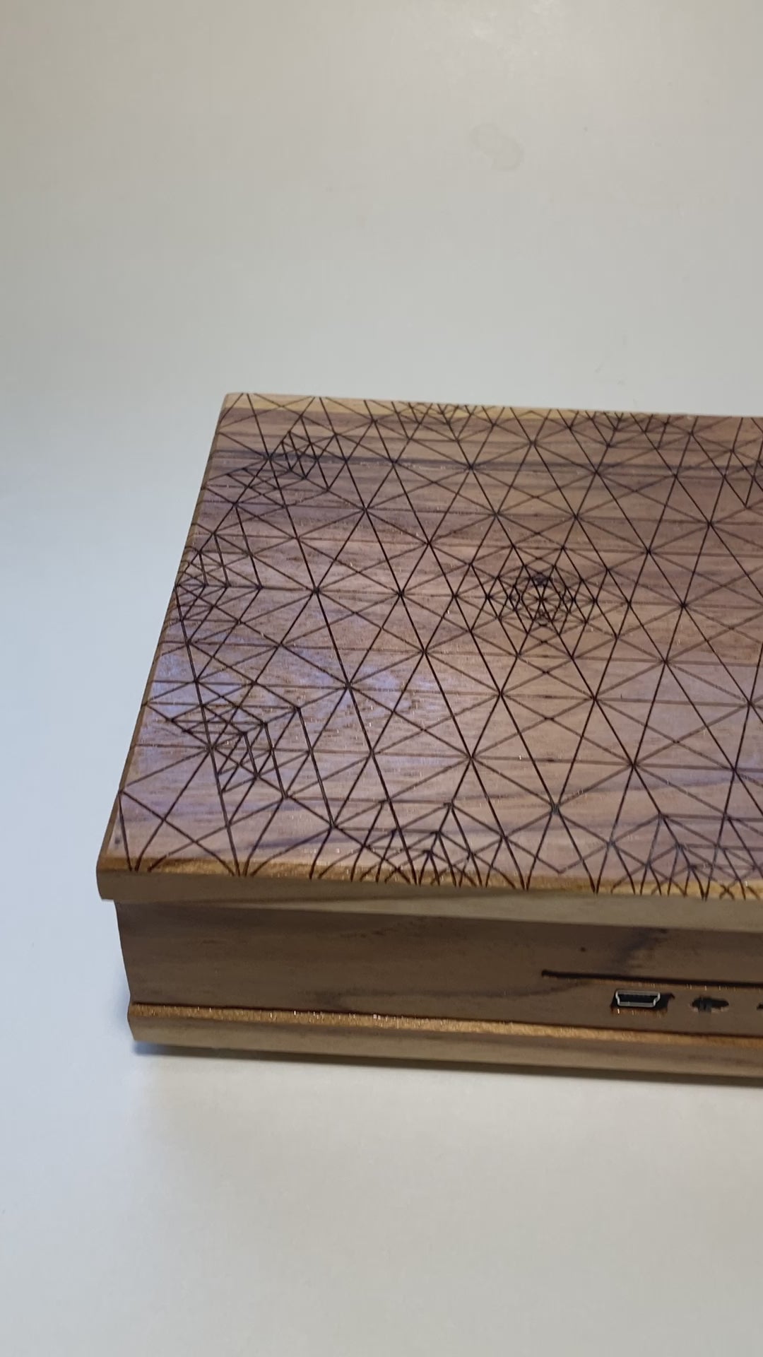 Chi-O Teak Wood Room Balancer